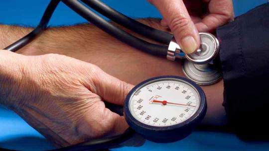Zašto je štetno lečiti hipertenziju? Po doktoru ALEKSANDRU ŠIŠOHINU